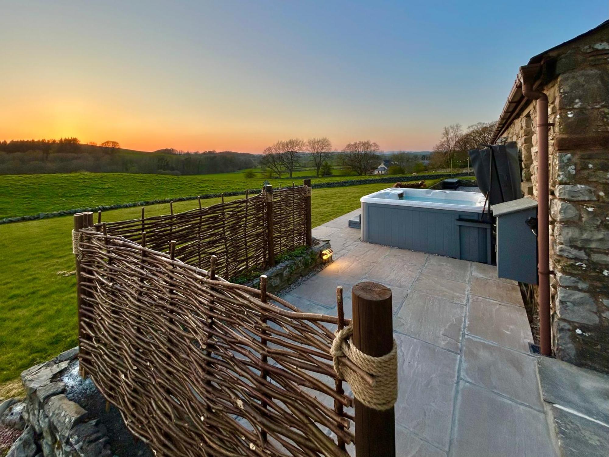 Canny Brow Barn Kendal Esterno foto